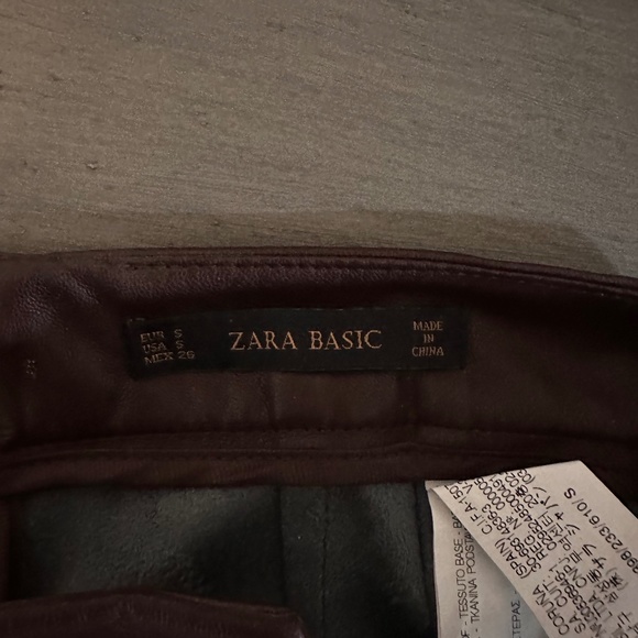 Zara Faux Leather Pencil Skirt in Mahogany, Size S NWOT - Picture 3 of 3